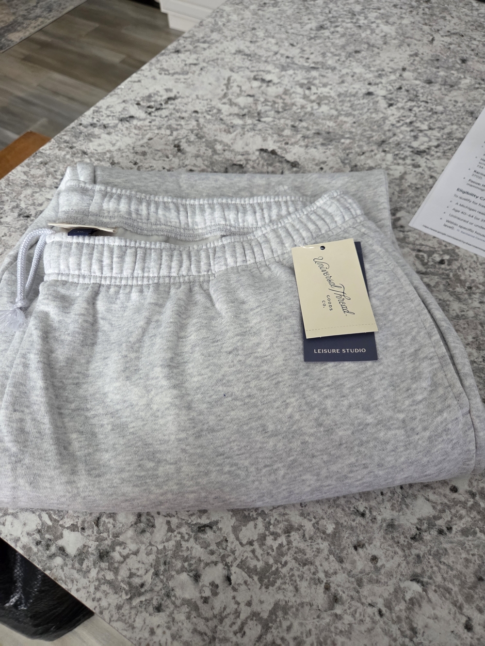 2 New Universal Thread  Gray Heather Sweatpants Joggers Mens Sz 2x Great Buy